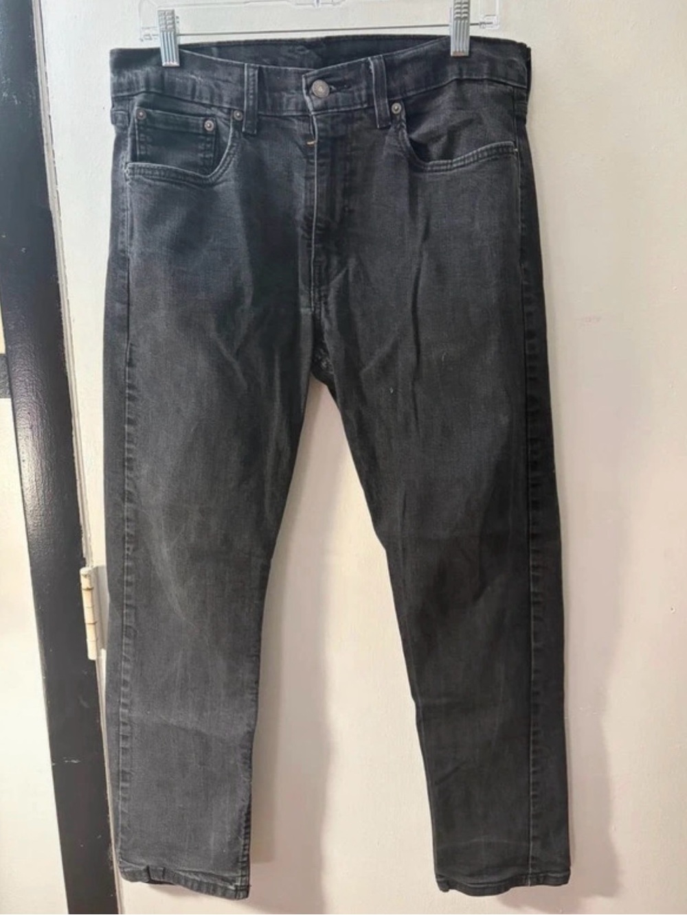 Levi's Men's Slim Straight Jeans in Washed Black